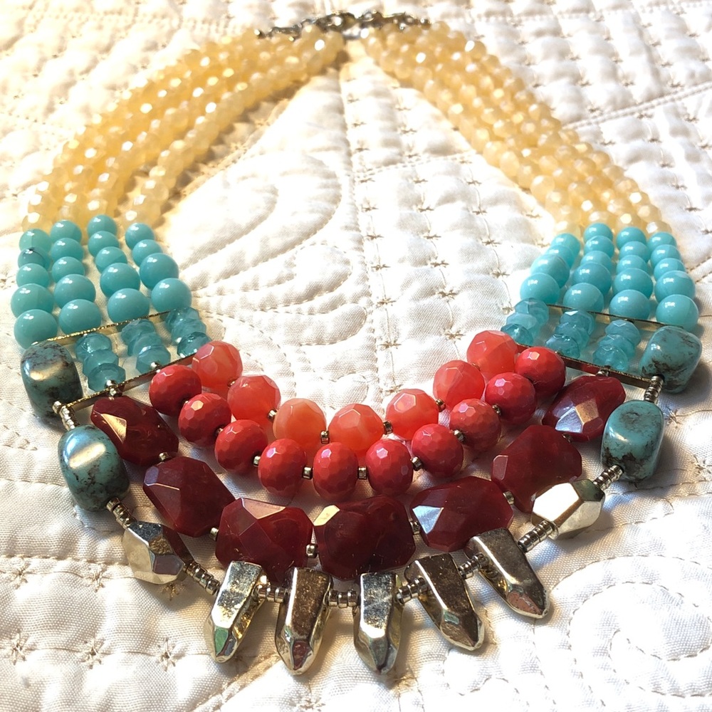 Anthropologie • Beautiful Beaded Necklace